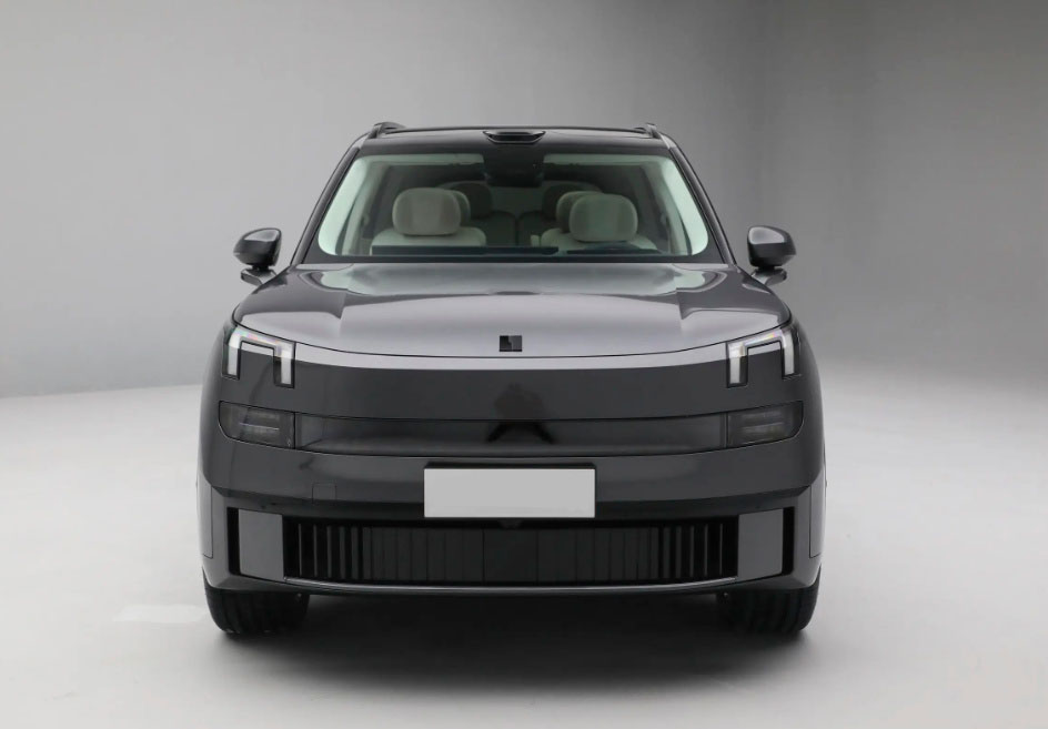 Lynk & Co 900 Ultra, серый