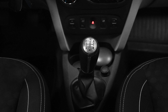 Renault Logan Luxe Privilege, 2014 года, пробег 142000 км