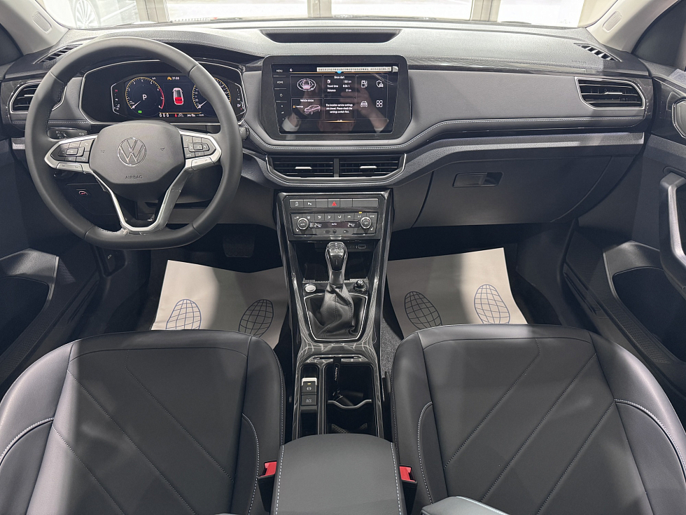 Volkswagen Tharu Monthly, белый