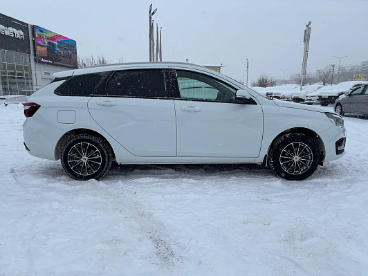Lada (ВАЗ) Vesta, 2024 года, пробег 70051 км