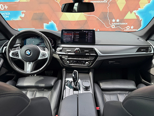 BMW 5 серии 530i xDrive M Sport Plus, 2020 года, пробег 153400 км