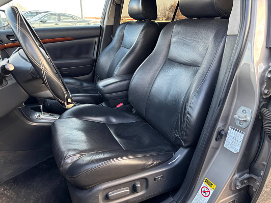 Toyota Avensis Люкс, 2006 года, пробег 190278 км