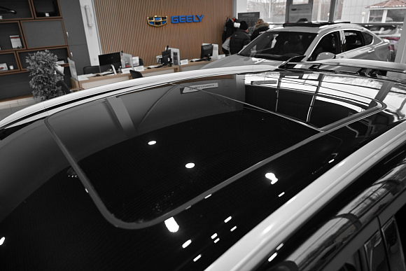 Geely Coolray Luxury, красный