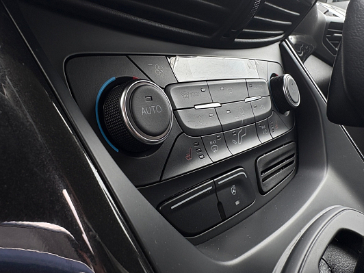 Ford Kuga Titanium, 2018 года, пробег 71526 км