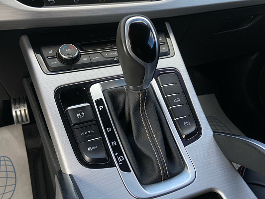 Geely Atlas Comfort, 2018 года, пробег 60000 км