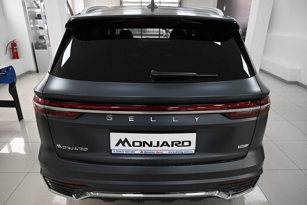 Geely Monjaro Флагман, серый