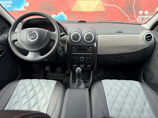 Lada (ВАЗ) Largus, 2015 года, пробег 235000 км