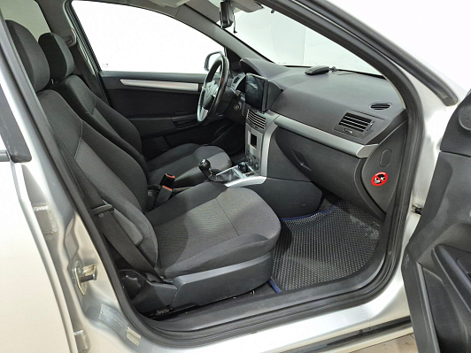 Opel Astra Enjoy, 2011 года, пробег 204701 км