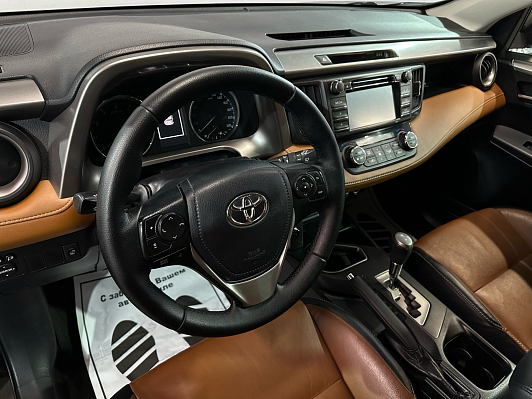 Toyota RAV4, 2016 года, пробег 137000 км
