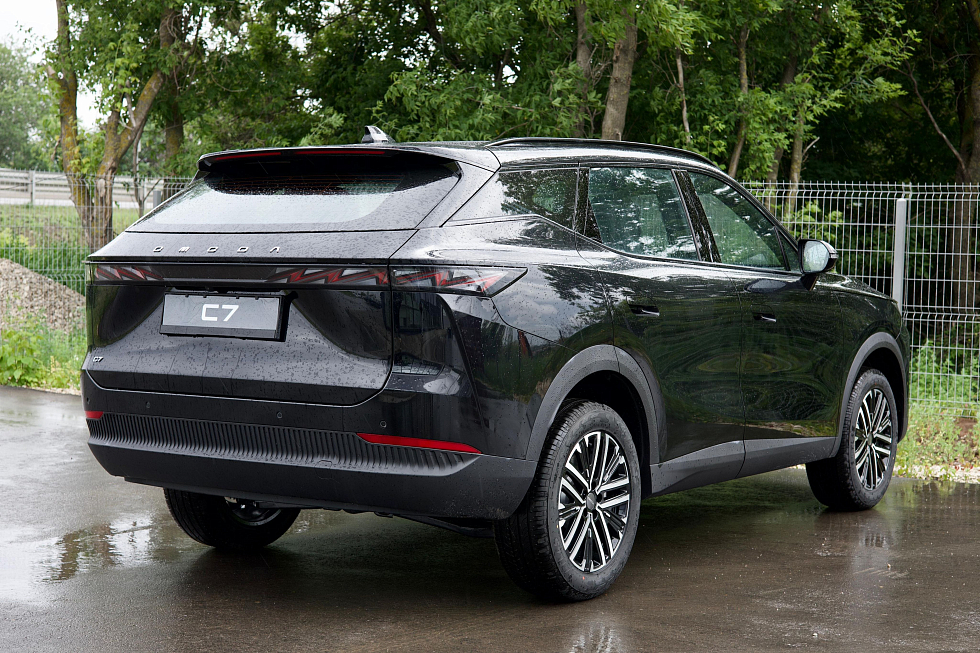 Omoda C7 Active, черный