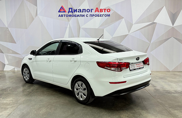 Kia Rio, 2016 года, пробег 111806 км