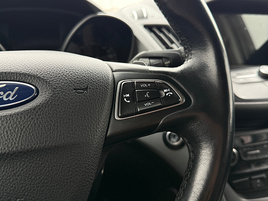 Ford Kuga Trend, 2016 года, пробег 114290 км