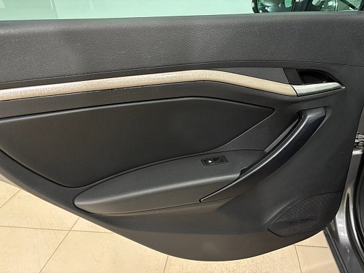 Lada (ВАЗ) Vesta Luxe Multimedia (2019-2021), 2019 года, пробег 111628 км