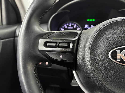 Kia Rio Luxe, 2019 года, пробег 81401 км