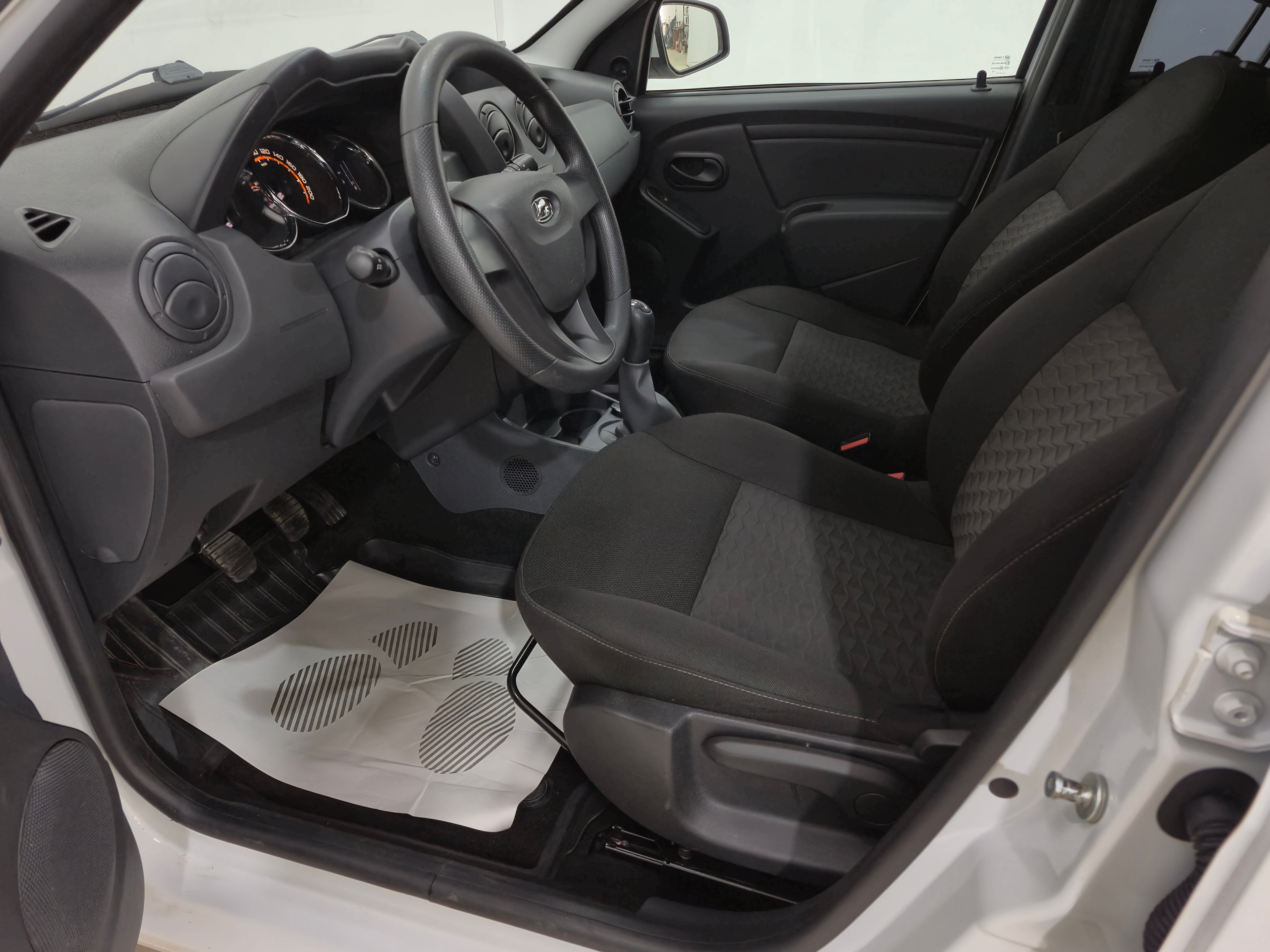 Lada (ВАЗ) Largus Comfort 5 мест (2021-2022), 2023 года, пробег 46000 км