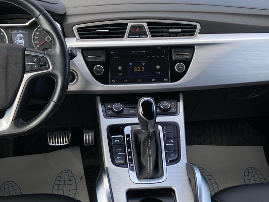 Geely Atlas Comfort, 2018 года, пробег 60000 км