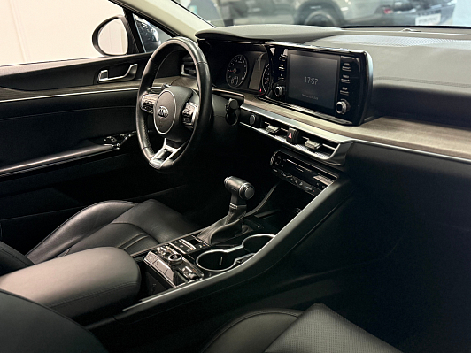 Kia K5 Luxe, 2020 года, пробег 40000 км