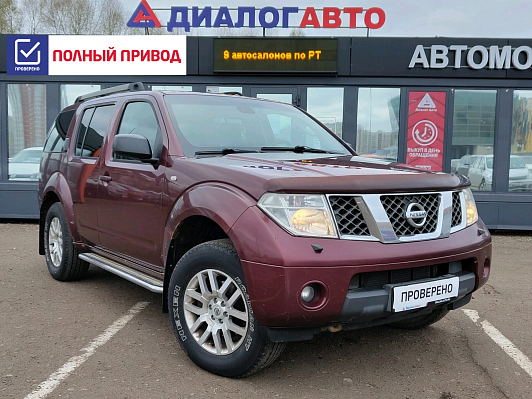 Nissan Pathfinder LE, 2005 года, пробег 323456 км