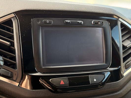 Lada (ВАЗ) XRAY Top Prestige (2015-2016), 2018 года, пробег 165392 км