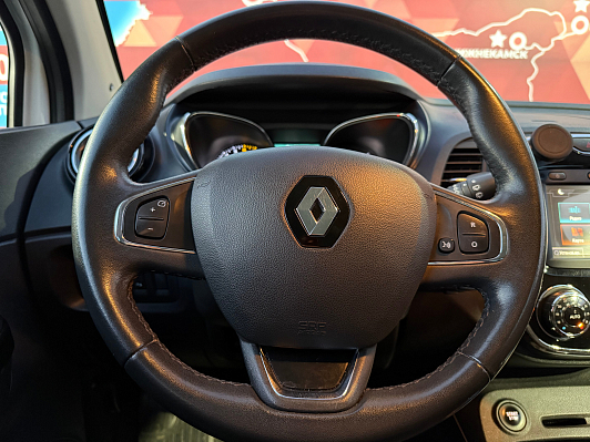Renault Kaptur Style, 2017 года, пробег 124420 км