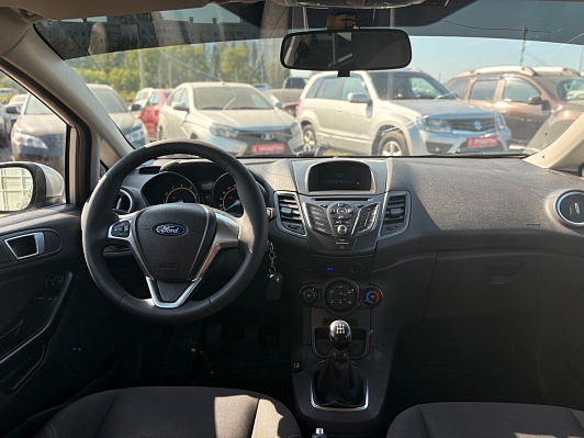 Ford Fiesta Trend, 2015 года, пробег 210128 км
