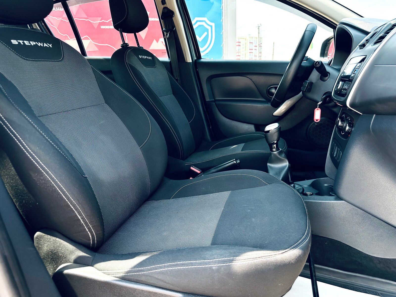 Renault Sandero, 2021 года, пробег 126000 км