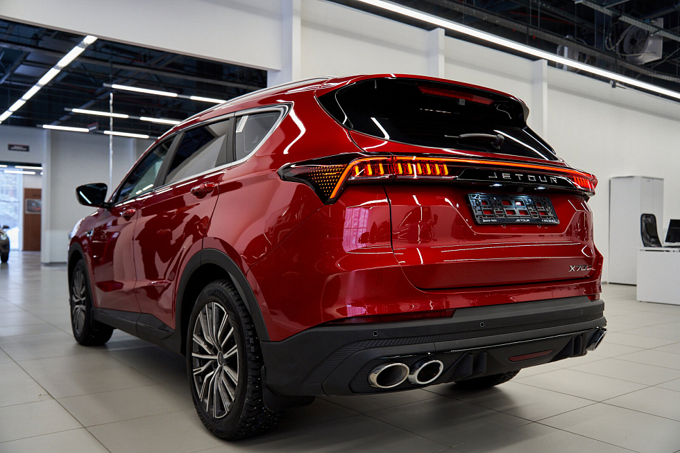 JETOUR X70 PLUS Comfort, красный