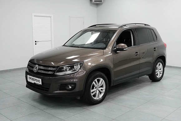 Volkswagen Tiguan CLUB, 2014 года, пробег 220000 км