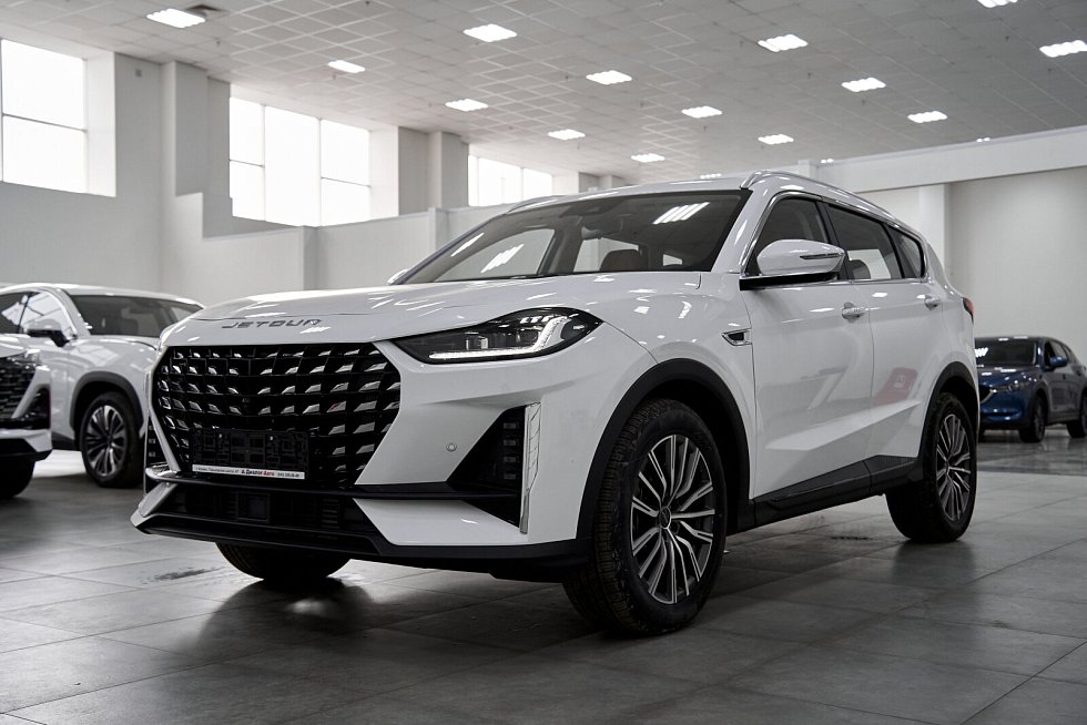Jetour X70+ Престиж, белый