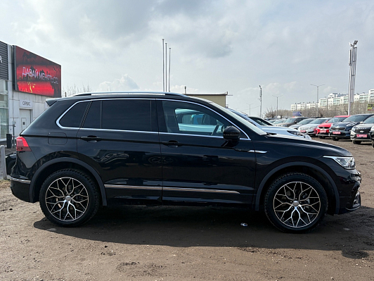 Volkswagen Tiguan R-Line, 2021 года, пробег 53843 км