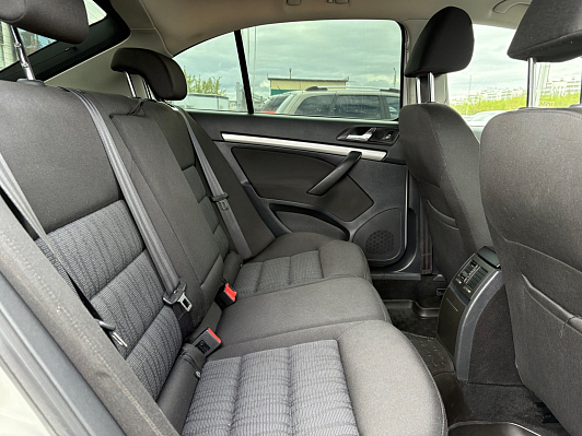 Skoda Octavia Elegance, 2013 года, пробег 176219 км
