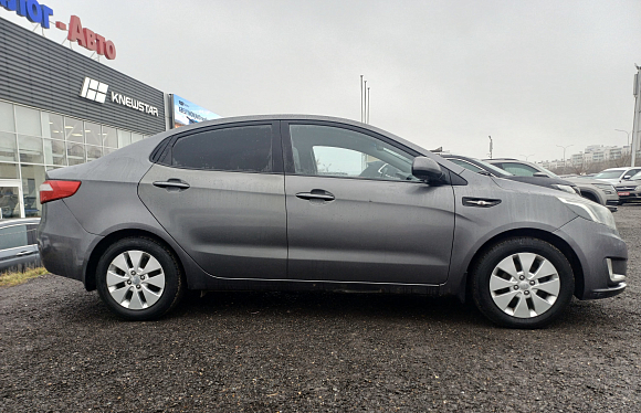 Kia Rio Luxe, 2013 года, пробег 175075 км