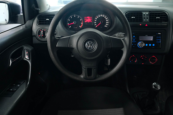 Volkswagen Polo Trendline, 2012 года, пробег 230000 км