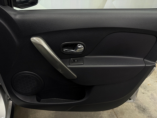Renault Sandero Stepway Drive, 2020 года, пробег 90921 км