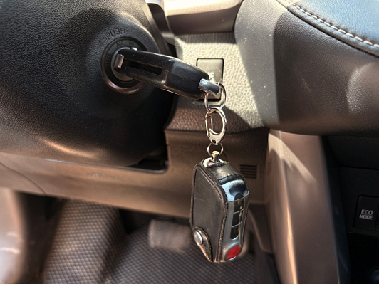 Toyota RAV4, 2017 года, пробег 191282 км