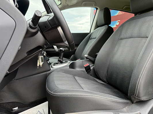Nissan Qashqai SE+, 2010 года, пробег 99000 км