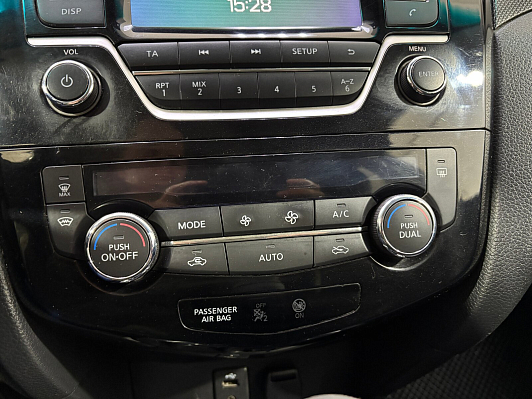 Nissan X-Trail SE, 2018 года, пробег 202095 км