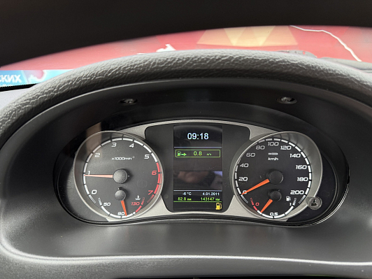 Lada (ВАЗ) Priora Люкс, 2013 года, пробег 143110 км