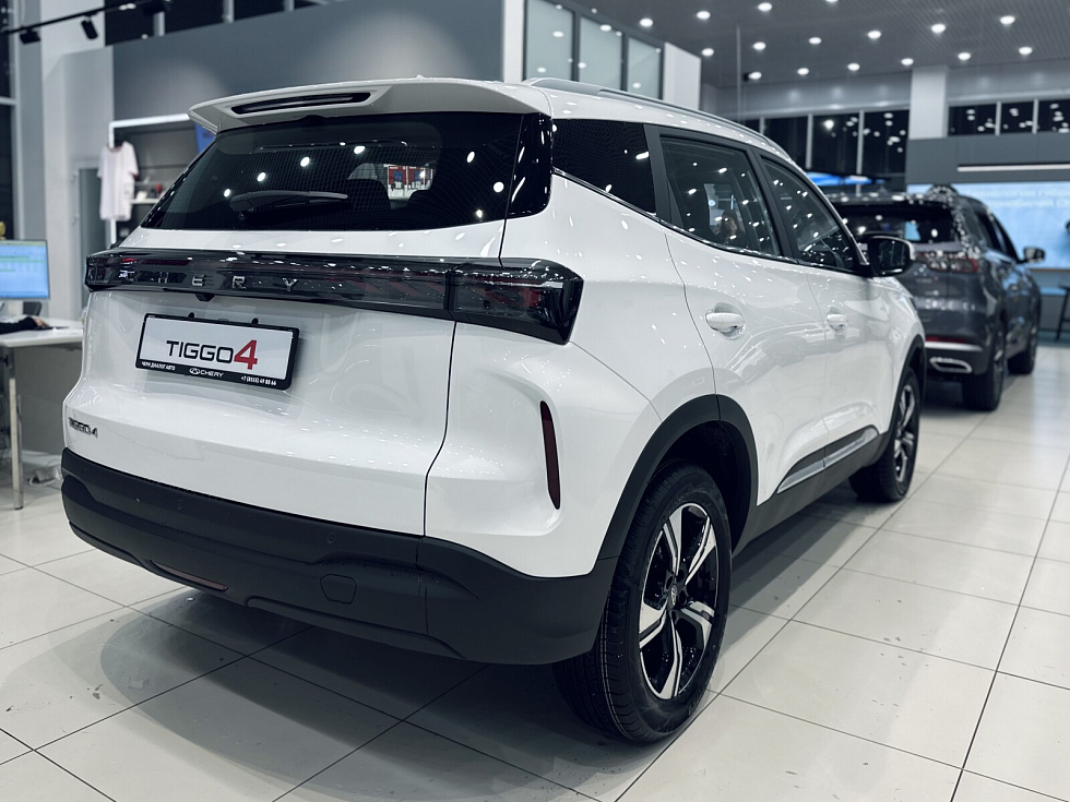 Chery Tiggo 4 MT Line, белый