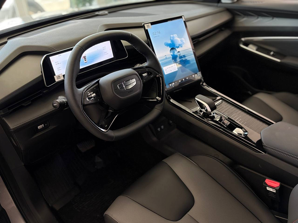 Geely Cityray Люкс, серебряный