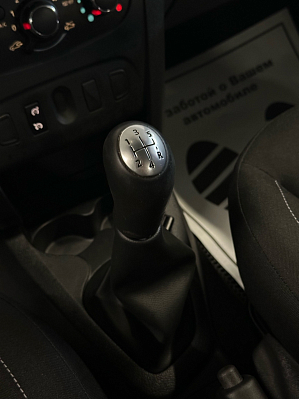 Renault Sandero Stepway Life, 2020 года, пробег 12500 км