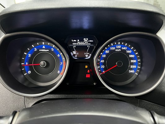 Hyundai Elantra Comfort, 2012 года, пробег 267000 км
