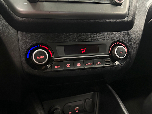 Kia Rio, 2017 года, пробег 125000 км