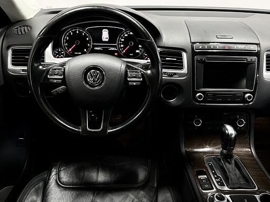 Volkswagen Touareg Business, 2015 года, пробег 176000 км