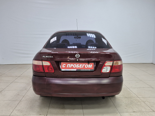 Nissan Almera, 2004 года, пробег 180000 км