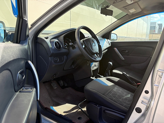 Renault Sandero Confort, 2016 года, пробег 110000 км