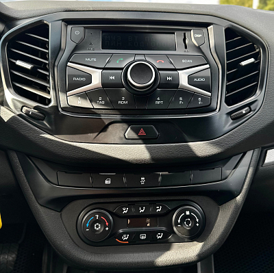 Lada (ВАЗ) Vesta Comfort, 2020 года, пробег 112146 км