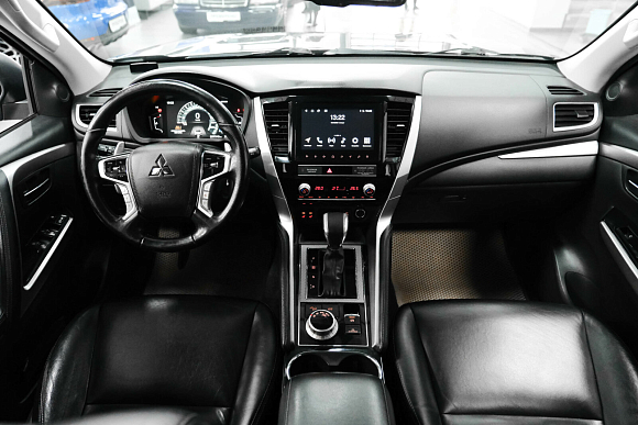 Mitsubishi Pajero Sport Instyle, 2021 года, пробег 97058 км