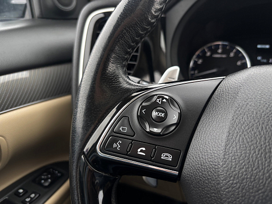 Mitsubishi Outlander Ultimate, 2020 года, пробег 157436 км