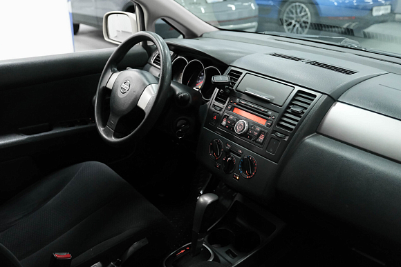 Nissan Tiida, 2012 года, пробег 102709 км